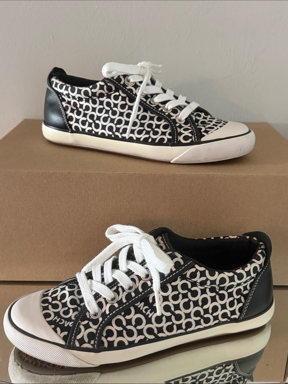 COACH Barrett Signature C Black White Canvas / Leather Sneakers Women’s Size 6.5
